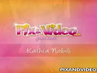 Sex video cu katia nobili: mare divinity kathia suge și fucks pentru obține the muncă